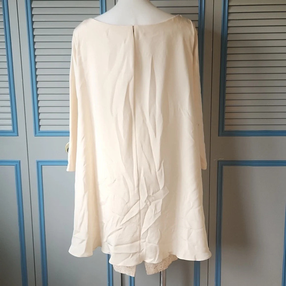 Badgley Mischka Ivory Lace Wedding Dress with Silk Overlay - Picture 9 of 16